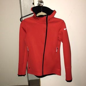 Thermal jacket for outdoors